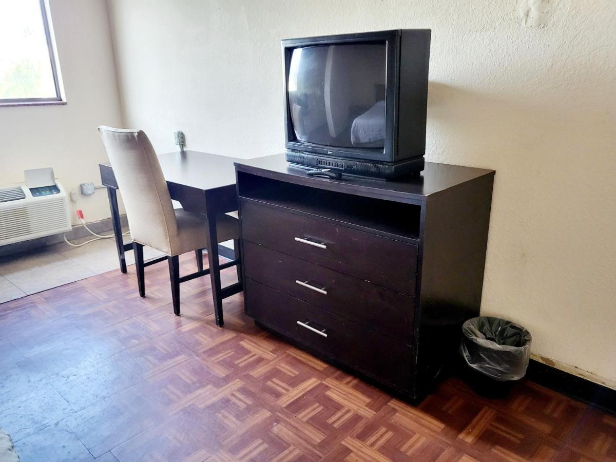 ג'קסונוויל Metro Inn & Suites מראה חיצוני תמונה