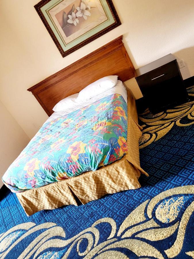 ג'קסונוויל Metro Inn & Suites מראה חיצוני תמונה