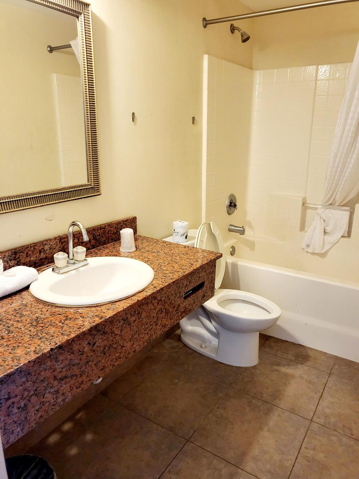 ג'קסונוויל Metro Inn & Suites מראה חיצוני תמונה